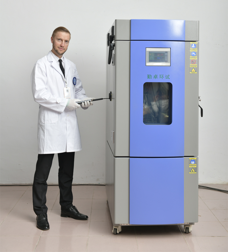 5fa4c0a036164.jpg 高低溫濕熱試驗(yàn)箱 (43).jpg