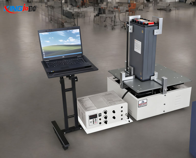 勤卓電磁式振動臺測試電池包.jpg 勤卓電磁式振動臺測試電池包.jpg